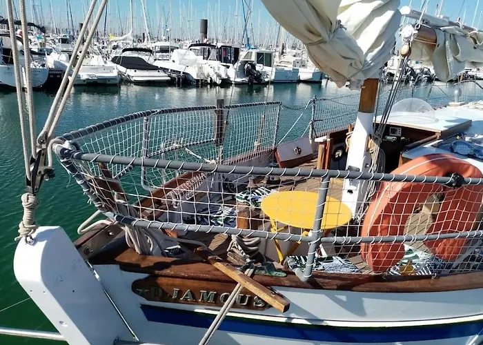Superbe Vieux Greement A La Rochelle