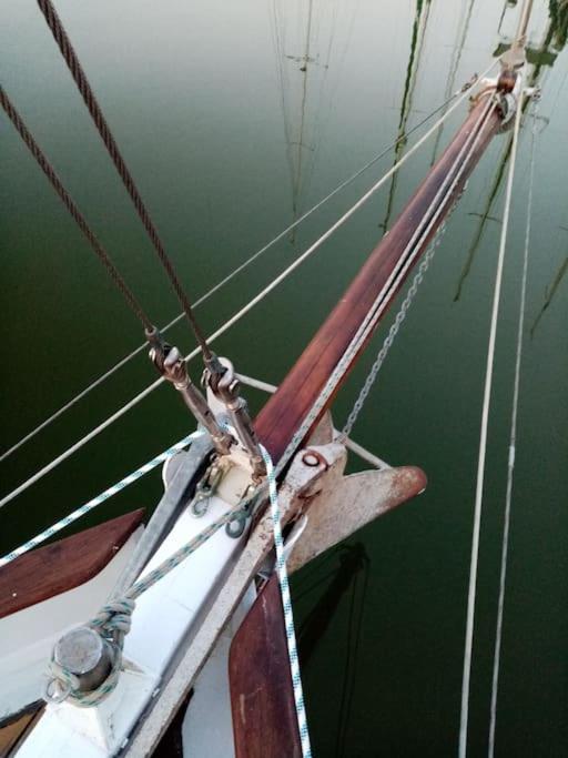 Superbe Vieux Greement A La Rochelle