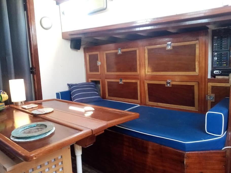 Botel Superbe Vieux Greement A La Rochelle La Rochelle (Charente-Maritime)